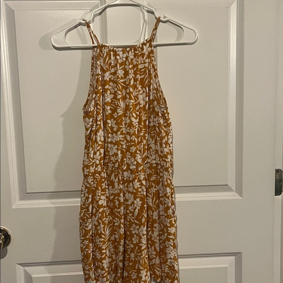 Old Navy floral shorts romper - Size Small - Picture 5 of 7